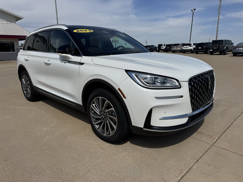 2023 Lincoln Corsair Reserve  AWD - Photo 1 - Lone Tree, IA 52755