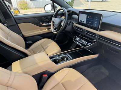 2023 Lincoln Corsair Reserve  AWD - Photo 18 - Lone Tree, IA 52755