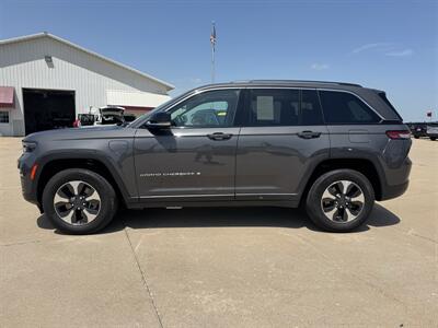 2024 Jeep Grand Cherokee 4xe 4x4 - Photo 3 - Lone Tree, IA 52755