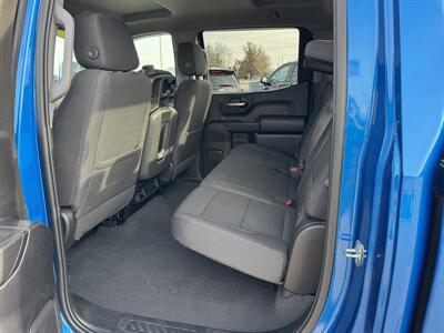 2022 Chevrolet Silverado 1500 Custom   - Photo 13 - Lone Tree, IA 52755