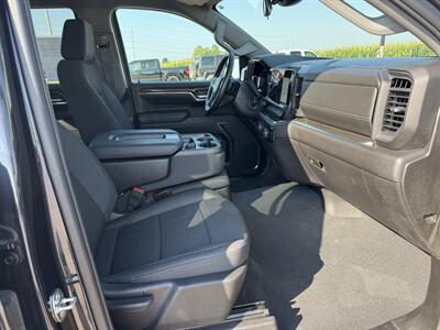 2024 Chevrolet Silverado 1500 LT  Crew Cab 4x4 - Photo 15 - Lone Tree, IA 52755