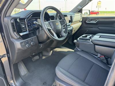 2024 Chevrolet Silverado 1500 LT  Crew Cab 4x4 - Photo 8 - Lone Tree, IA 52755