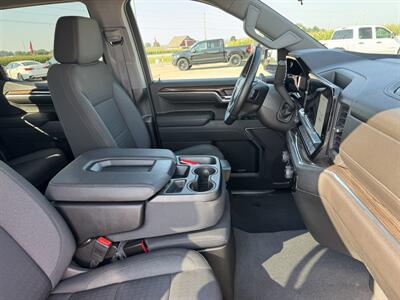 2024 Chevrolet Silverado 1500 LT  Crew Cab 4x4 - Photo 18 - Lone Tree, IA 52755