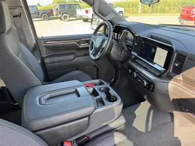 2024 Chevrolet Silverado 1500 LT  Crew Cab 4x4 - Photo 16 - Lone Tree, IA 52755