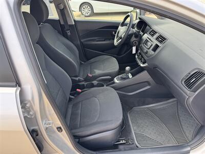 2012 Kia Rio LX   - Photo 12 - Lone Tree, IA 52755