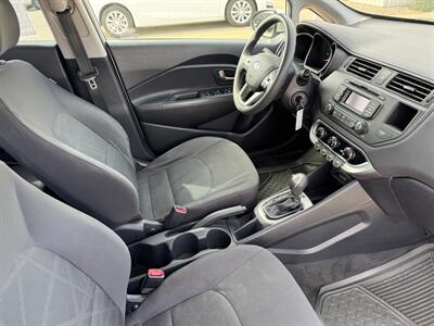 2012 Kia Rio LX   - Photo 11 - Lone Tree, IA 52755
