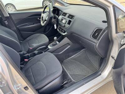 2012 Kia Rio LX   - Photo 13 - Lone Tree, IA 52755
