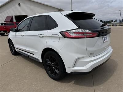 2023 Ford Edge SE AWD - Photo 3 - Lone Tree, IA 52755