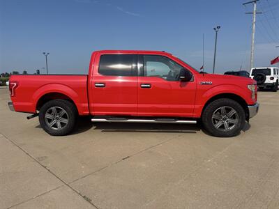2017 Ford F-150 XLT Crew Cab 4x4 - Photo 4 - Lone Tree, IA 52755