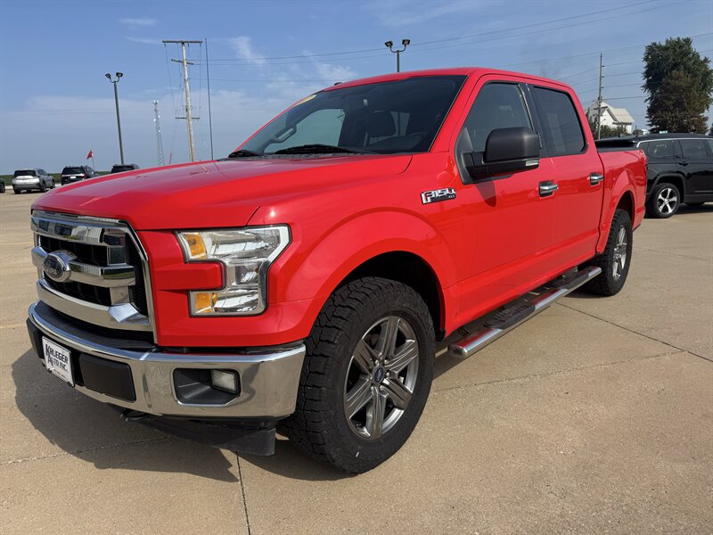 2017 Ford F-150 XLT  Crew Cab 4x4 - Photo 1 - Lone Tree, IA 52755