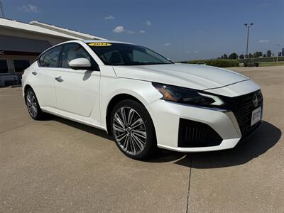 2024 Nissan Altima 2.5 SL - Photo 1 - Lone Tree, IA 52755