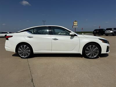 2024 Nissan Altima 2.5 SL - Photo 3 - Lone Tree, IA 52755
