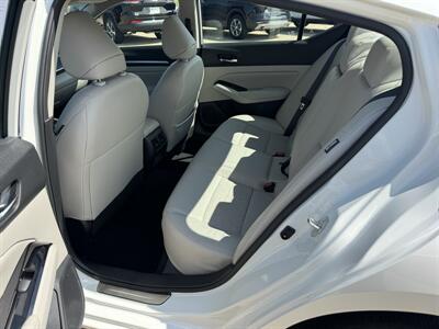 2024 Nissan Altima 2.5 SL - Photo 11 - Lone Tree, IA 52755