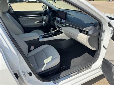 2024 Nissan Altima 2.5 SL - Photo 17 - Lone Tree, IA 52755