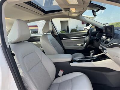 2024 Nissan Altima 2.5 SL - Photo 16 - Lone Tree, IA 52755