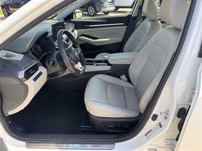 2024 Nissan Altima 2.5 SL - Photo 8 - Lone Tree, IA 52755