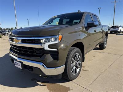 2024 Chevrolet Silverado 1500 LT  Crew Cab 4x4 - Photo 2 - Lone Tree, IA 52755