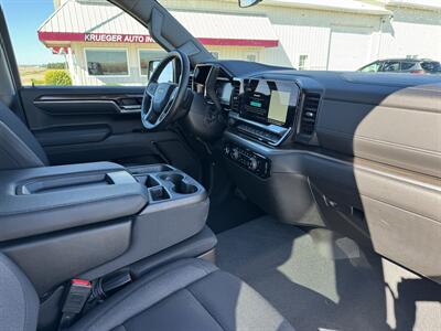 2024 Chevrolet Silverado 1500 LT  Crew Cab 4x4 - Photo 14 - Lone Tree, IA 52755