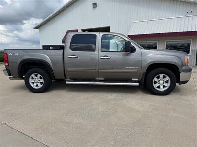 2013 GMC Sierra 1500 SLE  Crew Cab 4x4 - Photo 3 - Lone Tree, IA 52755