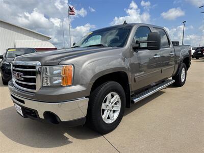 2013 GMC Sierra 1500 SLE  Crew Cab 4x4 - Photo 2 - Lone Tree, IA 52755
