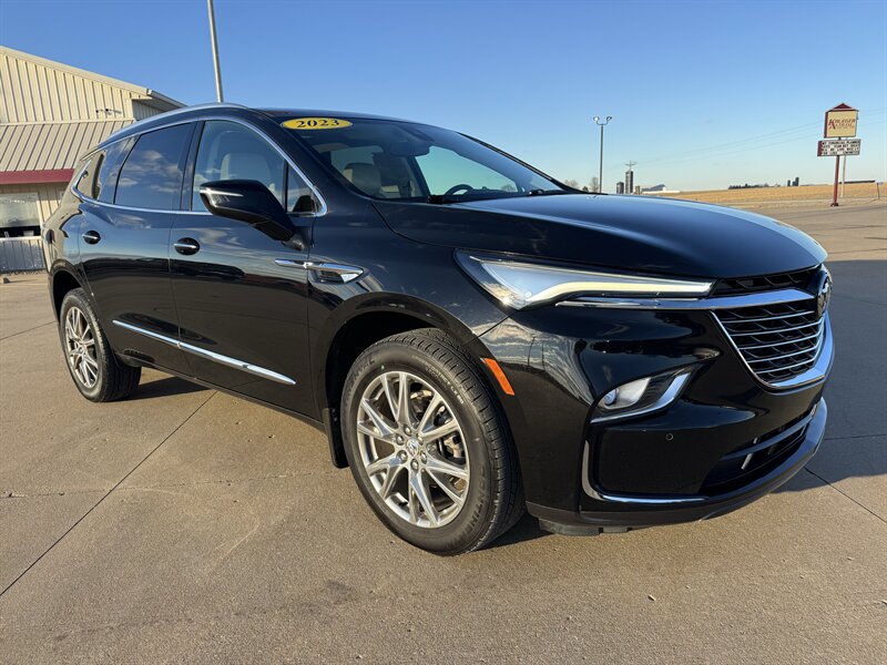 2023 Buick Enclave Essence  AWD - Photo 1 - Lone Tree, IA 52755