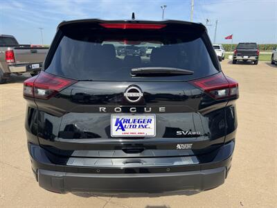 2024 Nissan Rogue SV  AWD - Photo 17 - Lone Tree, IA 52755
