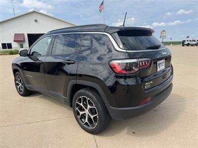2024 Jeep Compass Limited 4x4 - Photo 6 - Lone Tree, IA 52755