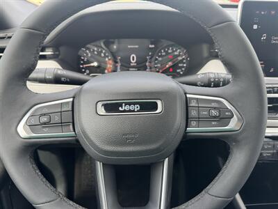 2024 Jeep Compass Limited 4x4 - Photo 11 - Lone Tree, IA 52755