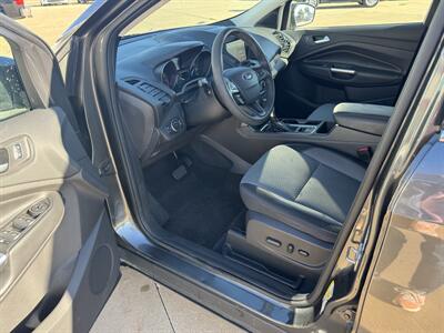 2017 Ford Escape SE   - Photo 7 - Lone Tree, IA 52755