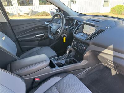 2017 Ford Escape SE   - Photo 13 - Lone Tree, IA 52755