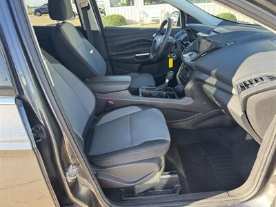 2017 Ford Escape SE   - Photo 14 - Lone Tree, IA 52755