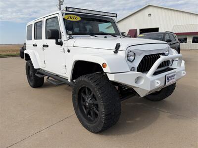 2016 Jeep Wrangler Unlimited Sahara 4x4 - Photo 1 - Lone Tree, IA 52755