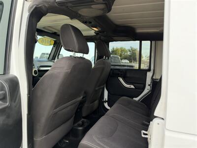 2016 Jeep Wrangler Unlimited Sahara 4x4 - Photo 11 - Lone Tree, IA 52755