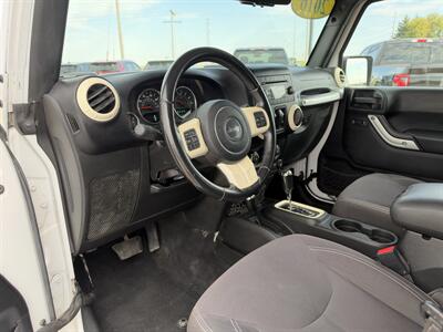 2016 Jeep Wrangler Unlimited Sahara 4x4 - Photo 8 - Lone Tree, IA 52755