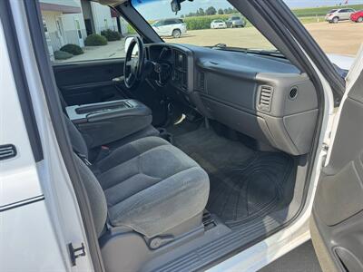 2003 Chevrolet Silverado 1500 2dr Standard Cab - Photo 11 - Lone Tree, IA 52755