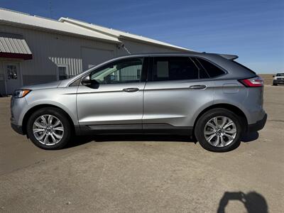 2022 Ford Edge Titanium  AWD - Photo 3 - Lone Tree, IA 52755