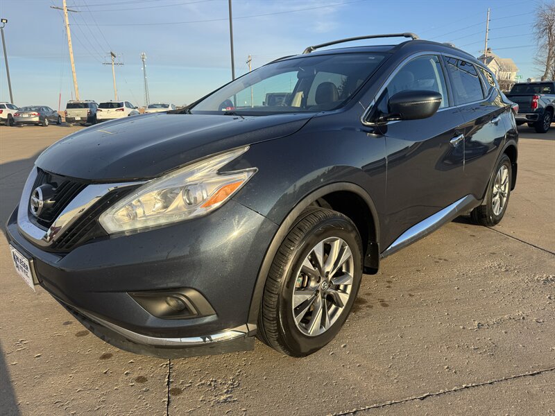 2017 Nissan Murano SV  