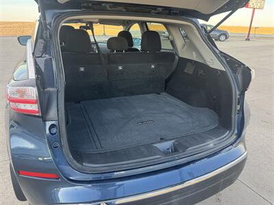 2017 Nissan Murano SV   - Photo 16 - Lone Tree, IA 52755