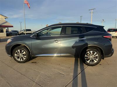 2017 Nissan Murano SV   - Photo 3 - Lone Tree, IA 52755