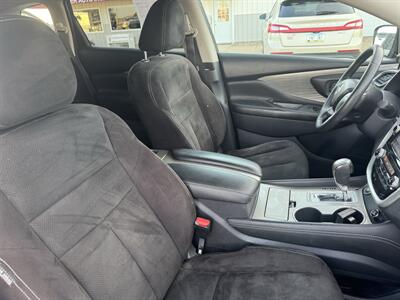2017 Nissan Murano SV   - Photo 15 - Lone Tree, IA 52755