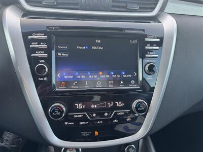 2017 Nissan Murano SV   - Photo 11 - Lone Tree, IA 52755