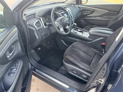 2017 Nissan Murano SV   - Photo 8 - Lone Tree, IA 52755