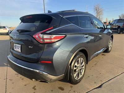 2017 Nissan Murano SV   - Photo 5 - Lone Tree, IA 52755