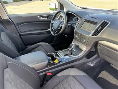 2018 Ford Edge SEL AWD - Photo 17 - Lone Tree, IA 52755