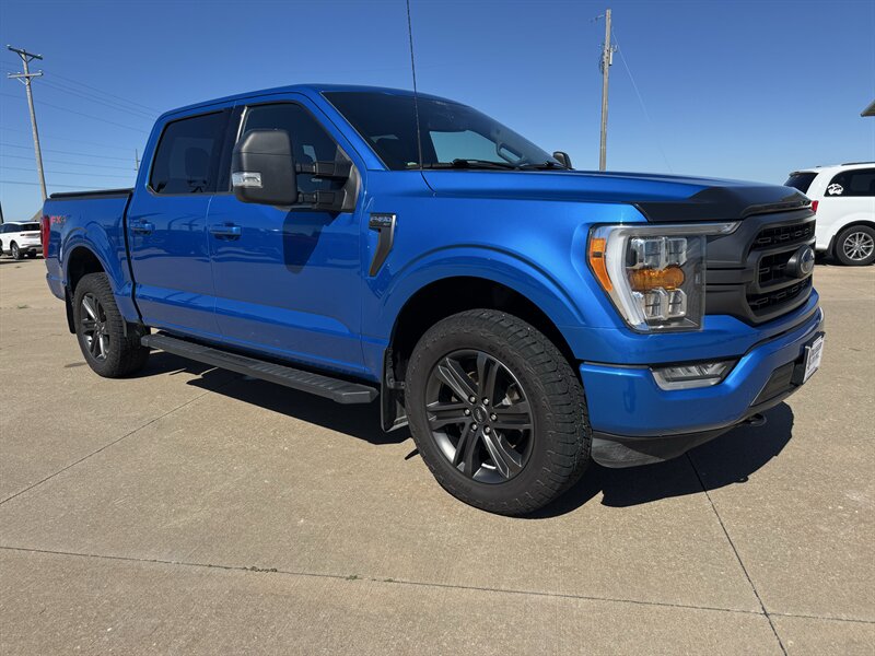 2021 Ford F-150 XLT  Crew Cab 4x4 - Photo 1 - Lone Tree, IA 52755