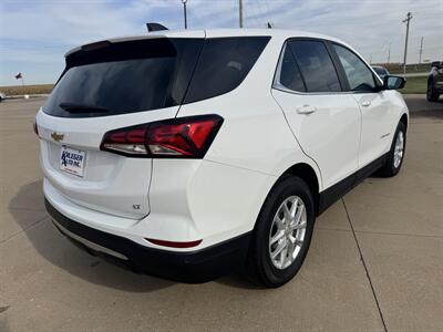 2024 Chevrolet Equinox LT   - Photo 3 - Lone Tree, IA 52755
