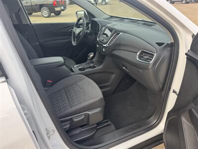 2024 Chevrolet Equinox LT   - Photo 15 - Lone Tree, IA 52755