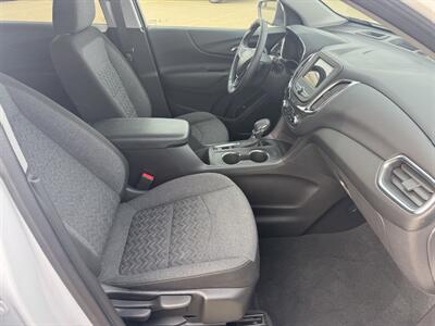 2024 Chevrolet Equinox LT   - Photo 14 - Lone Tree, IA 52755