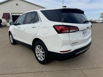 2024 Chevrolet Equinox LT   - Photo 4 - Lone Tree, IA 52755