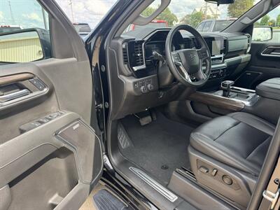 2024 Chevrolet Silverado 1500 RST Crew Cab 4x4 - Photo 7 - Lone Tree, IA 52755
